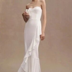 Dress the Population Paris Ruffle Strapless Mermaid Gown in White Sz M